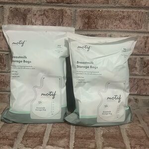 Motif breast milk storage bags 90 count each bag